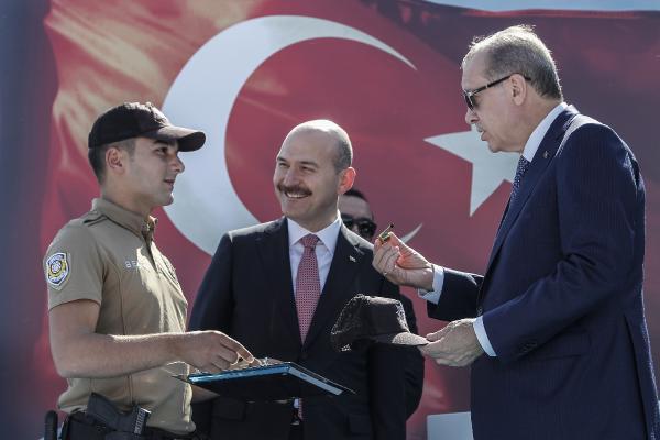 Cumhurbaşkanı Erdoğan'dan uyuşturucu tacirlerine gözdağı