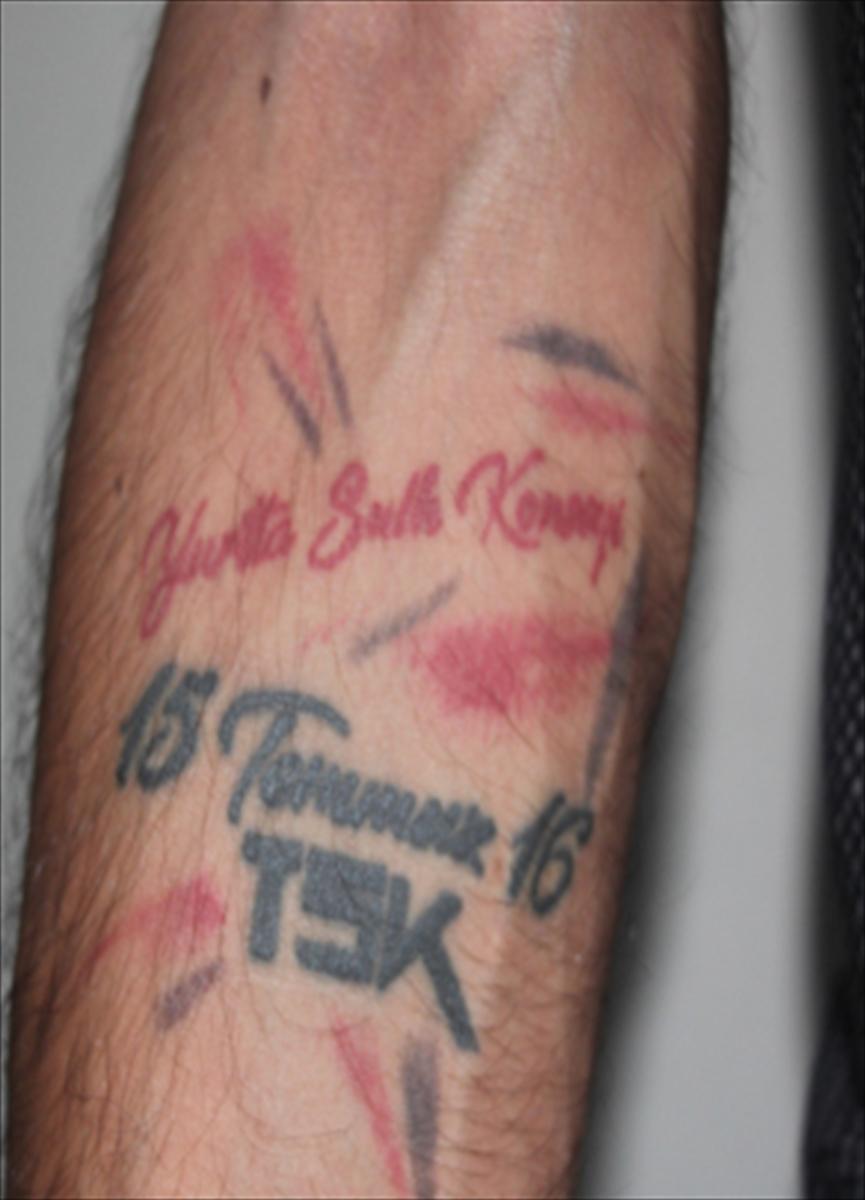 Yurtta Sulh Konseyi dövmesi yaptıran şüpheli tutuklandı