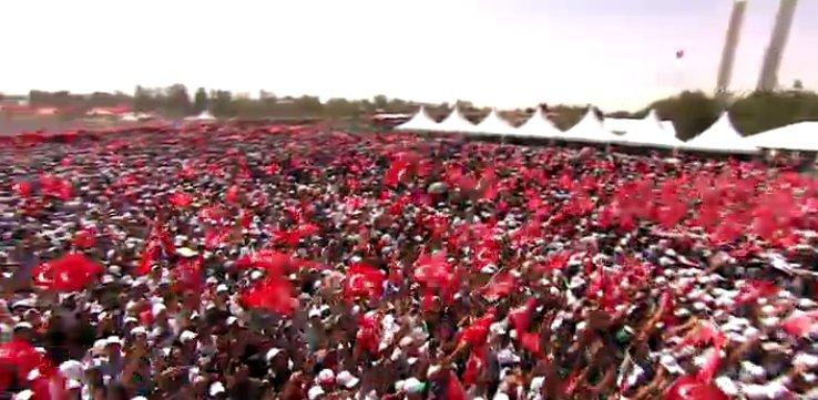 Malazgirt etkinliklerindeki 'dombra' performansı