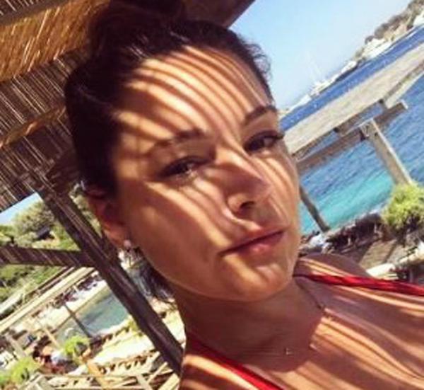 İngiliz model Kelly Brook Bodrum'da