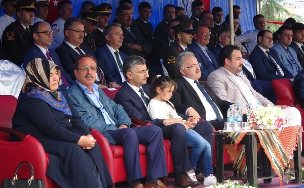 Rize'deki 30 Ağustos töreninde duygu dolu anlar