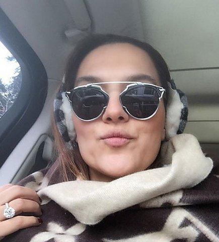 Demet Akalın'dan erkek hayranlarına tavsiye