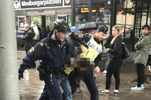 Stockholm'de bıçaklı saldırı