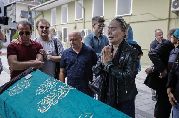 Filiz Aker toprağa verildi