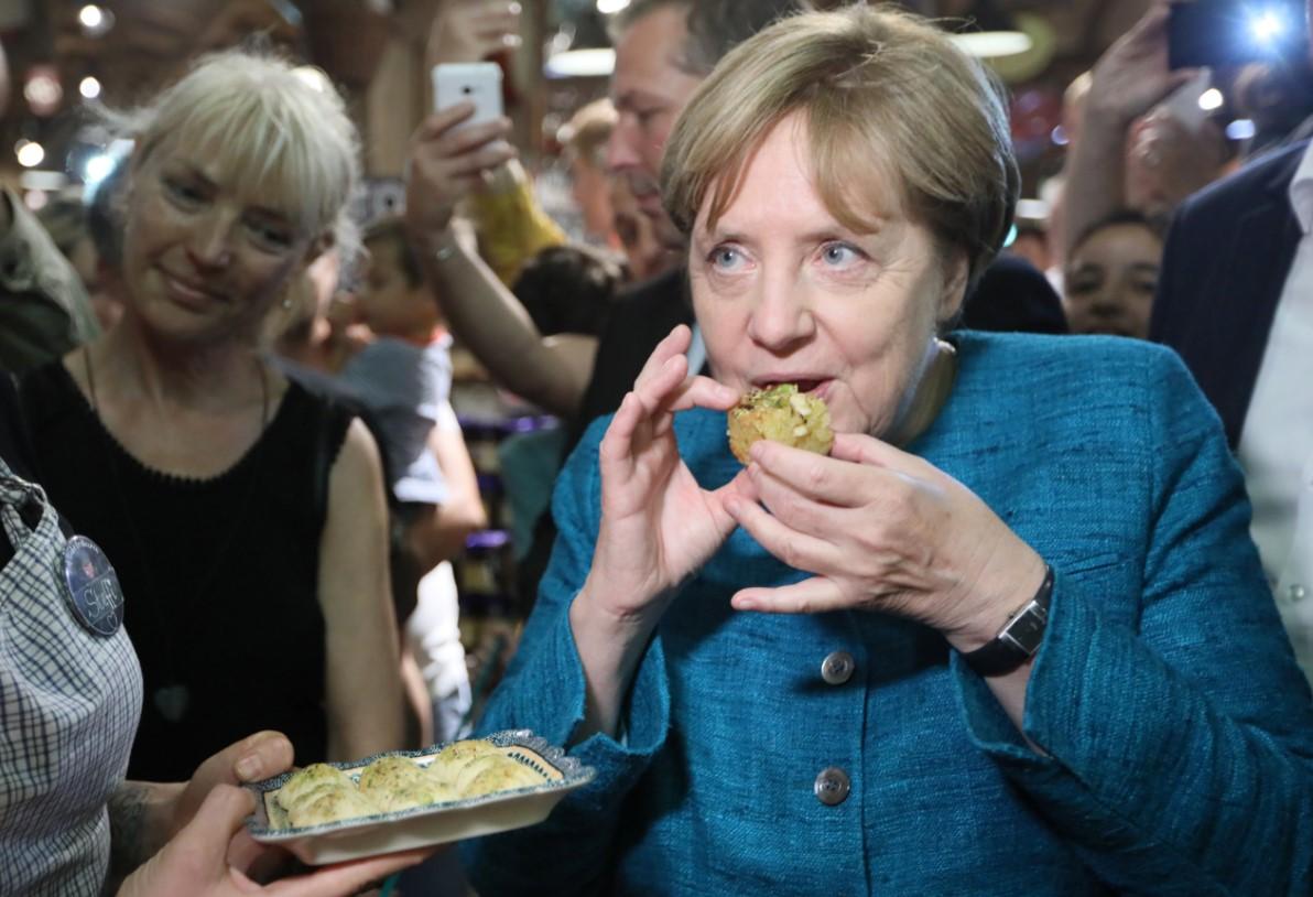 Merkel Macera Köyü'nde