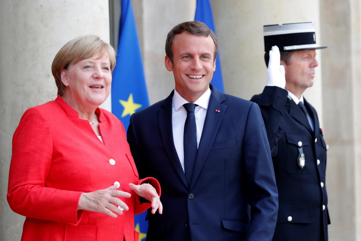 AB, mültecilere sırt çevirdi