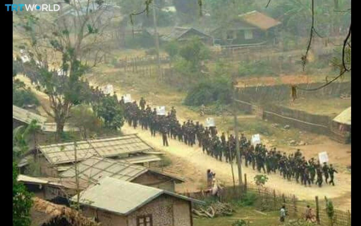 Arakan'daki katliamdan kaçıp nehirde boğuldular