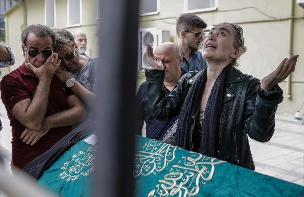 Filiz Aker toprağa verildi