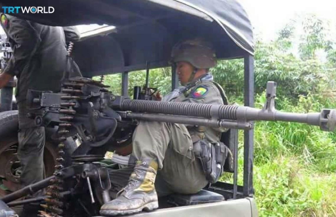 Arakan'daki katliamdan kaçıp nehirde boğuldular