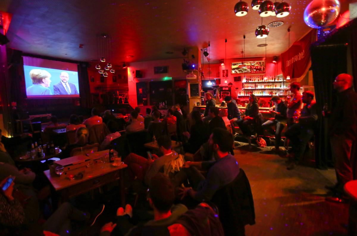 Merkel ve Schulz canlı yayında tartıştı