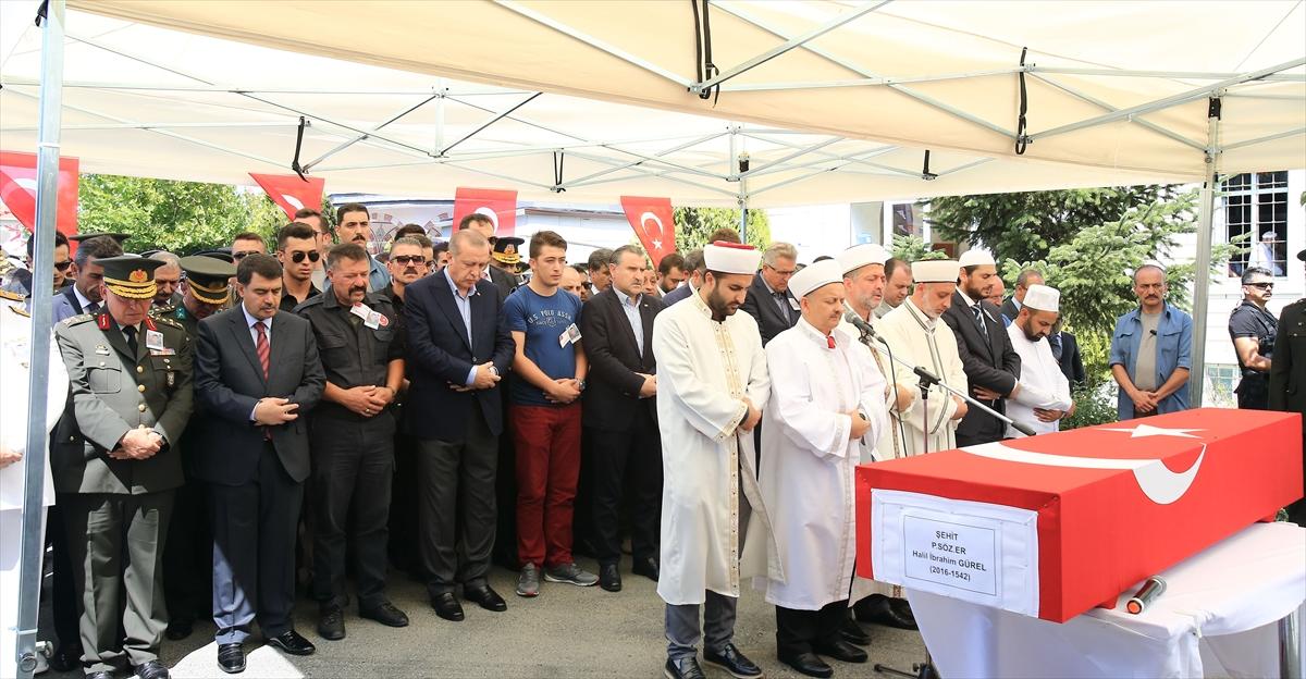 Şehit Piyade Er Gürel son yolculuğuna uğurlandı