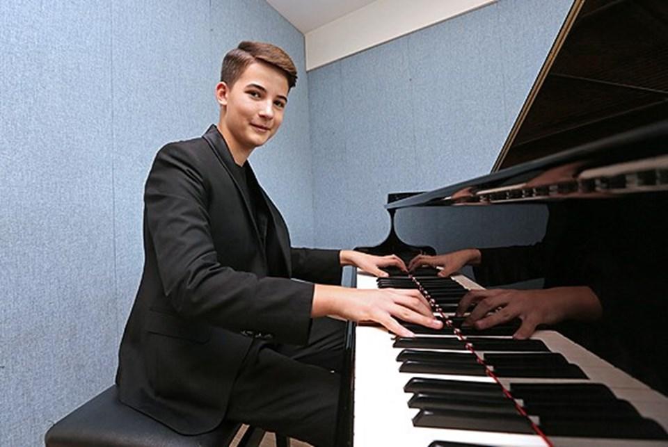 13 yaşında dünya birincisi olan piyanist
