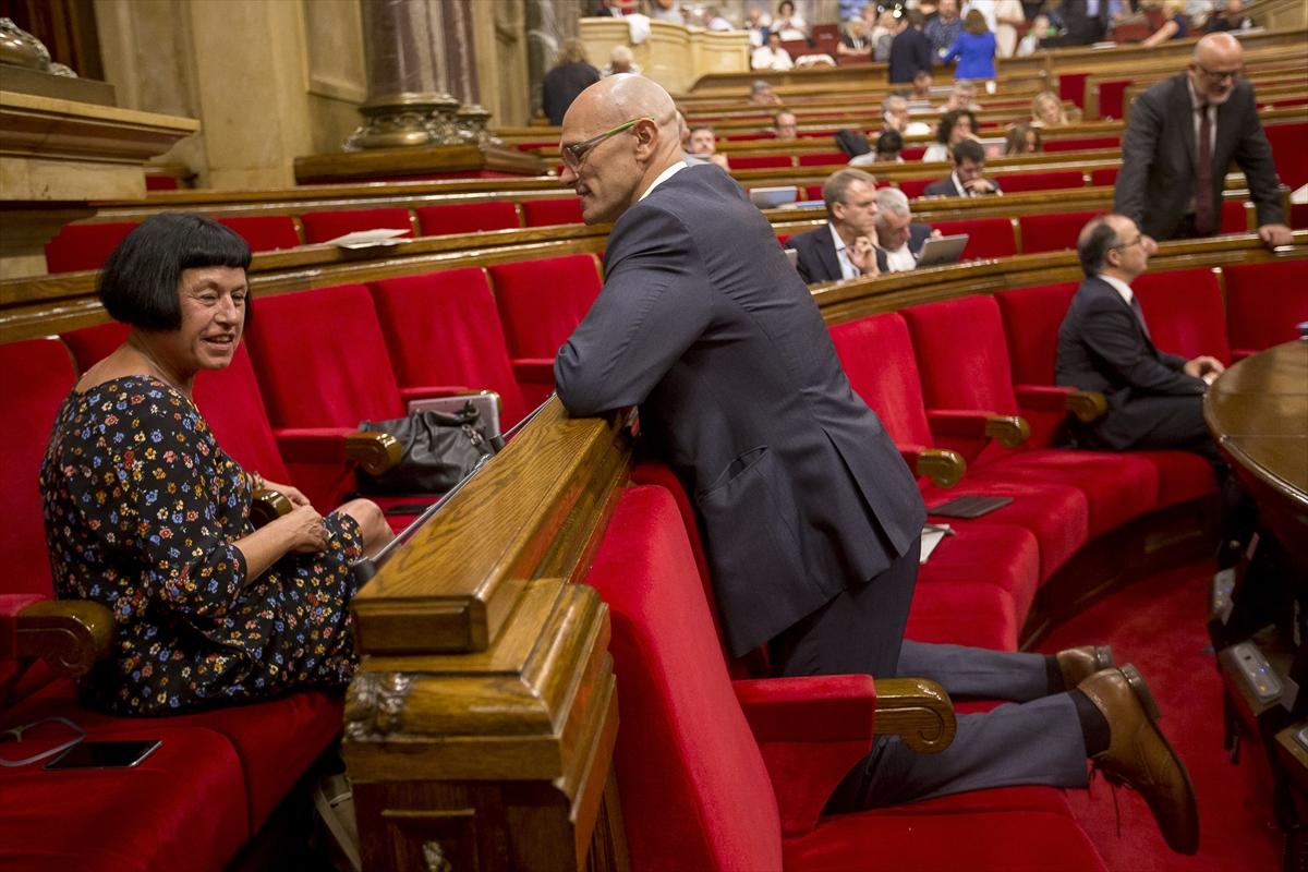 Katalonya referanduma gidiyor