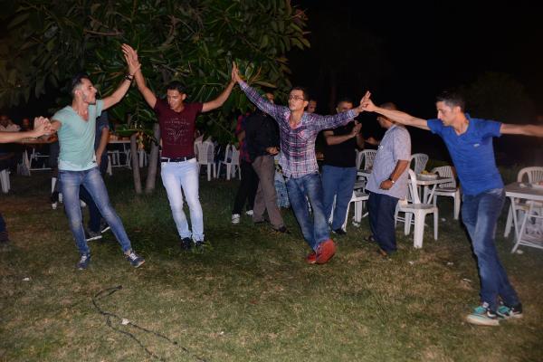 Mersin'de geleneksel Suriyeli düğünü