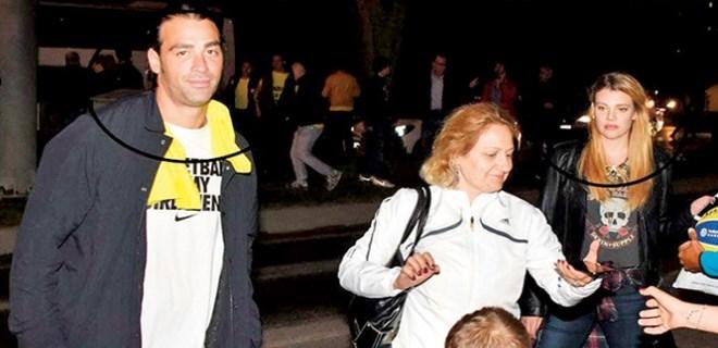 Sarp Levendoğlu ve Derya Şensoy barıştı