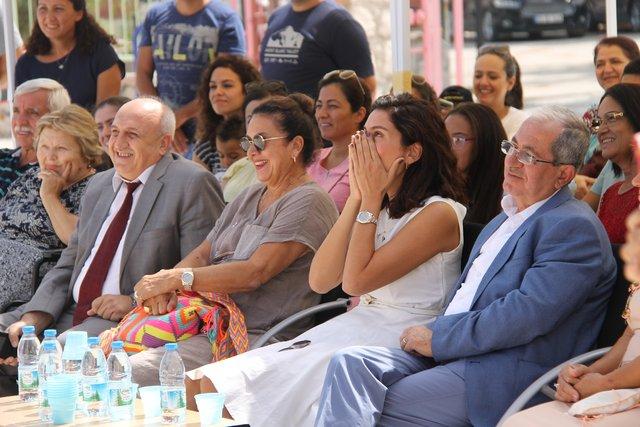 Hayranları Bergüzar Korel'i duygulandırdı