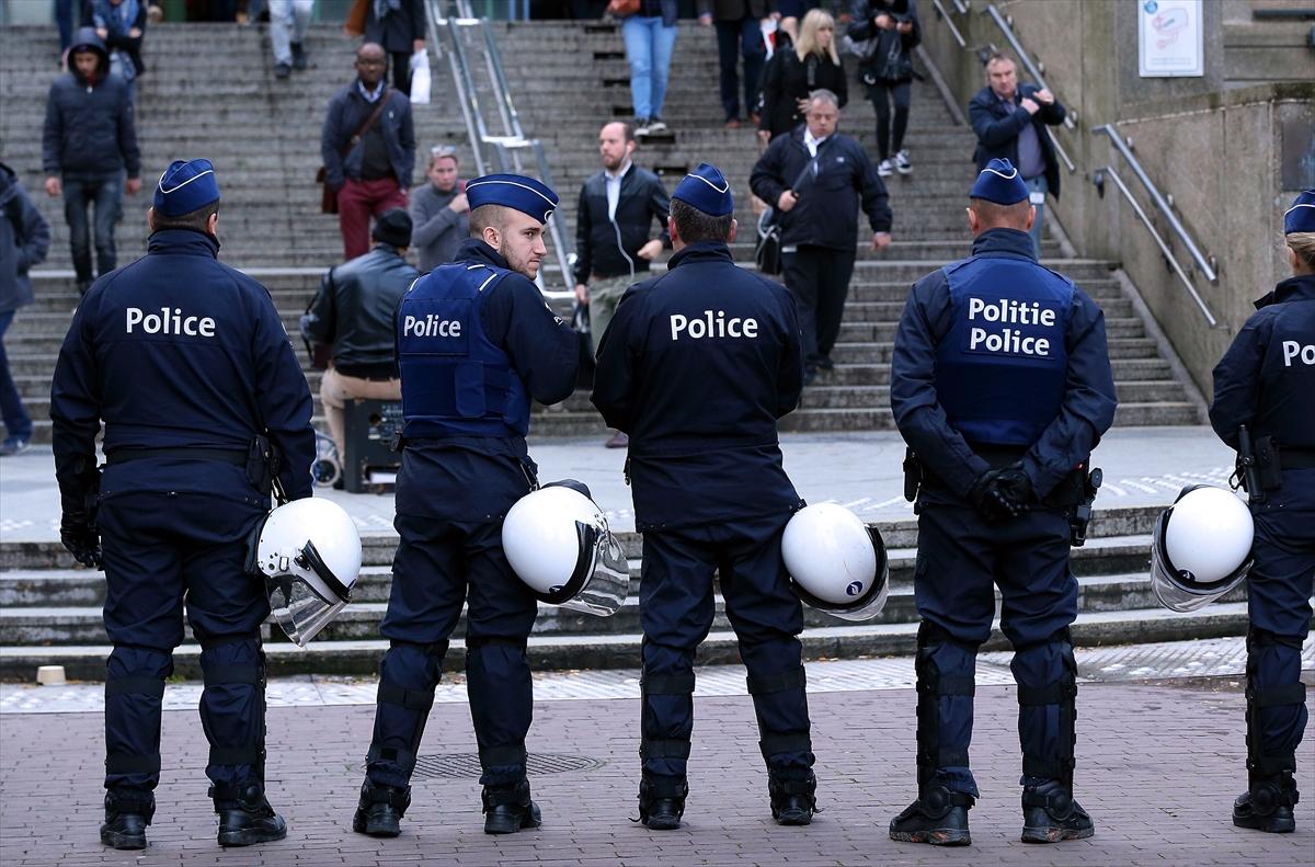Belçika'daki sığınmacılara polis müdahalesi