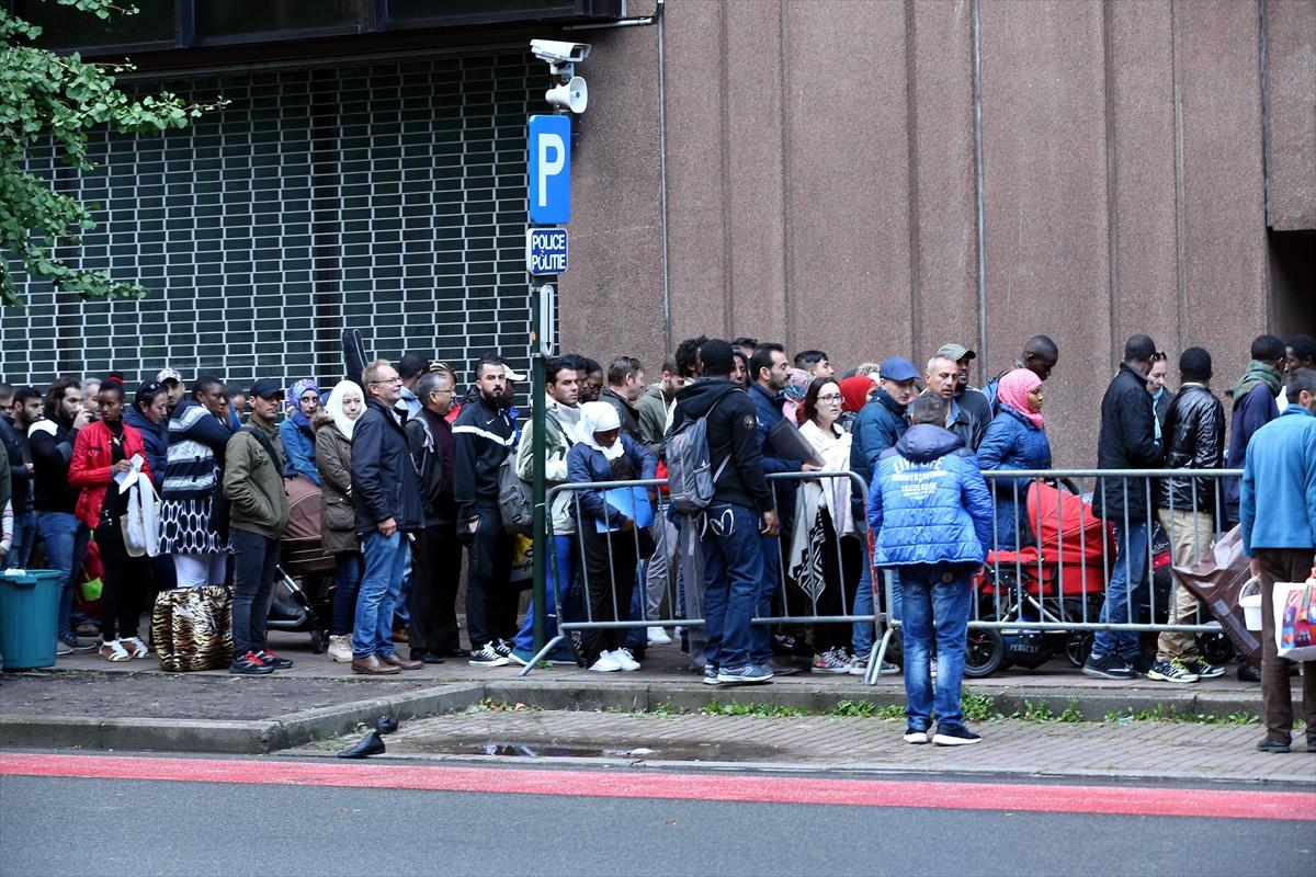 Belçika'daki sığınmacılara polis müdahalesi
