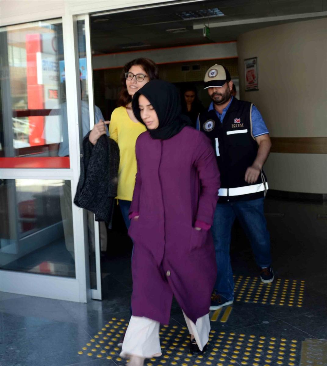 FETÖ'nün hakim ve savcı evlerine operasyon: 9 gözaltı