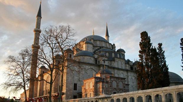 Selatin Cami nedir