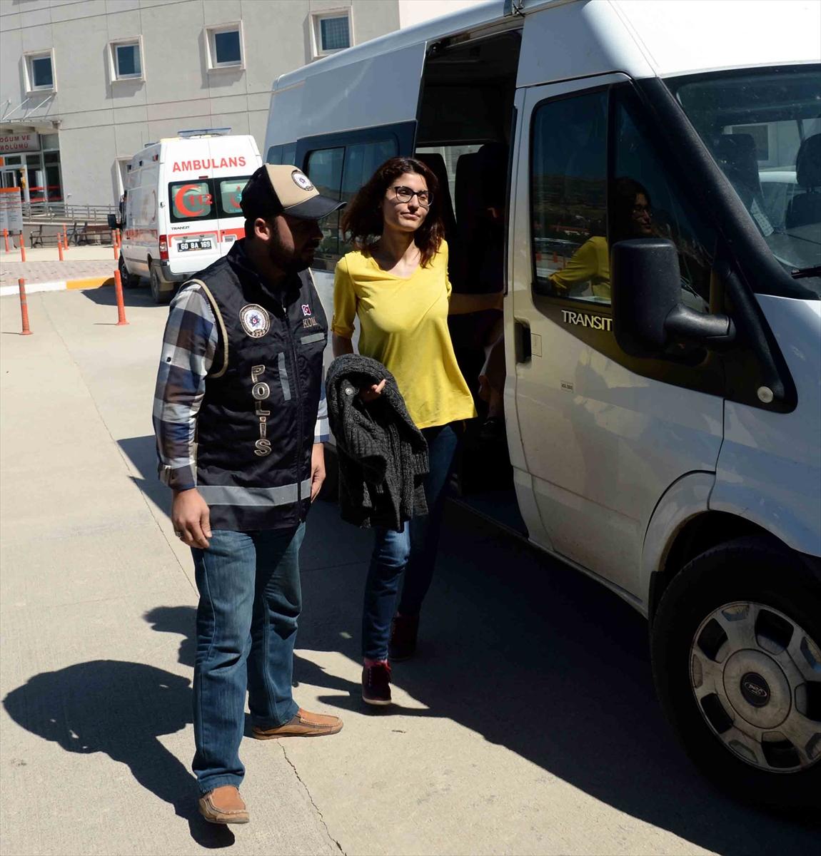 FETÖ'nün hakim ve savcı evlerine operasyon: 9 gözaltı