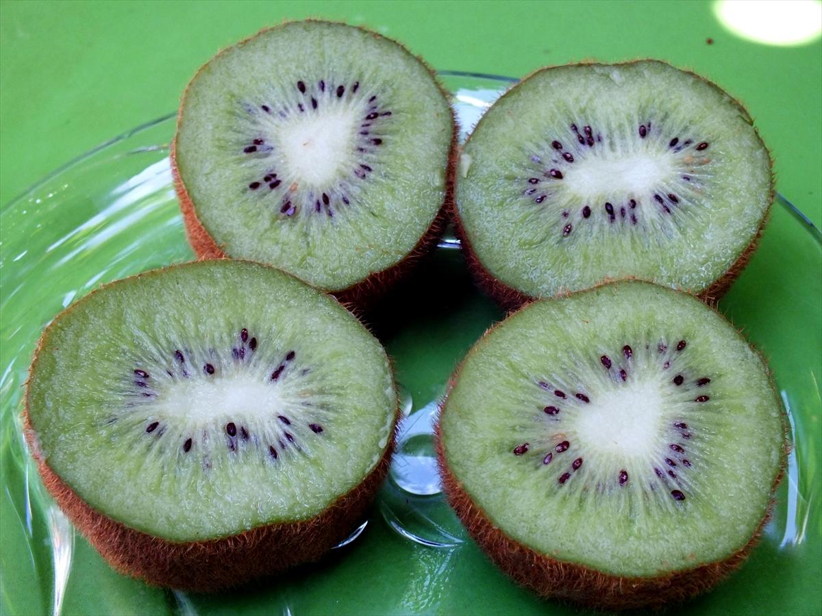 Mersin'de kivi hasadı başladı