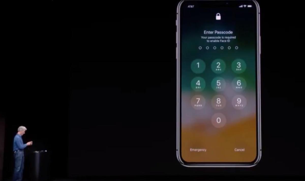 iPhone X tanıtımında skandal hata