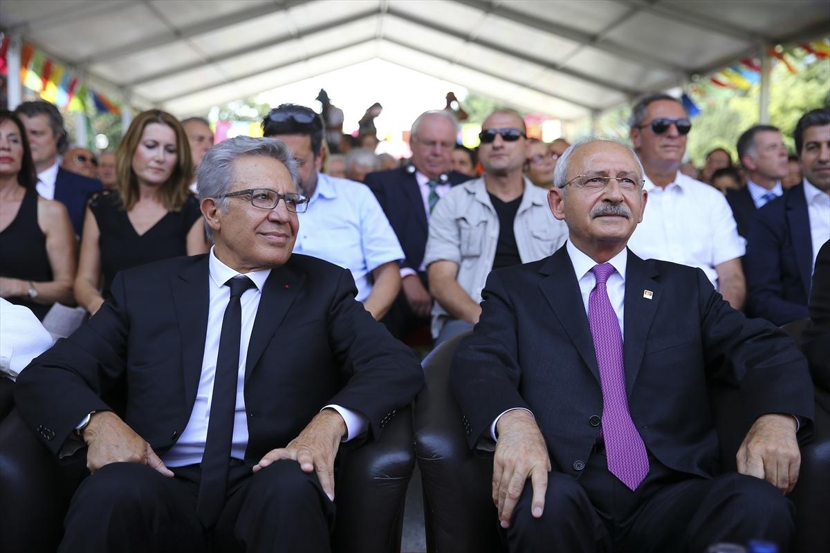 CHP'li belediyede Papandreu'lu açılış