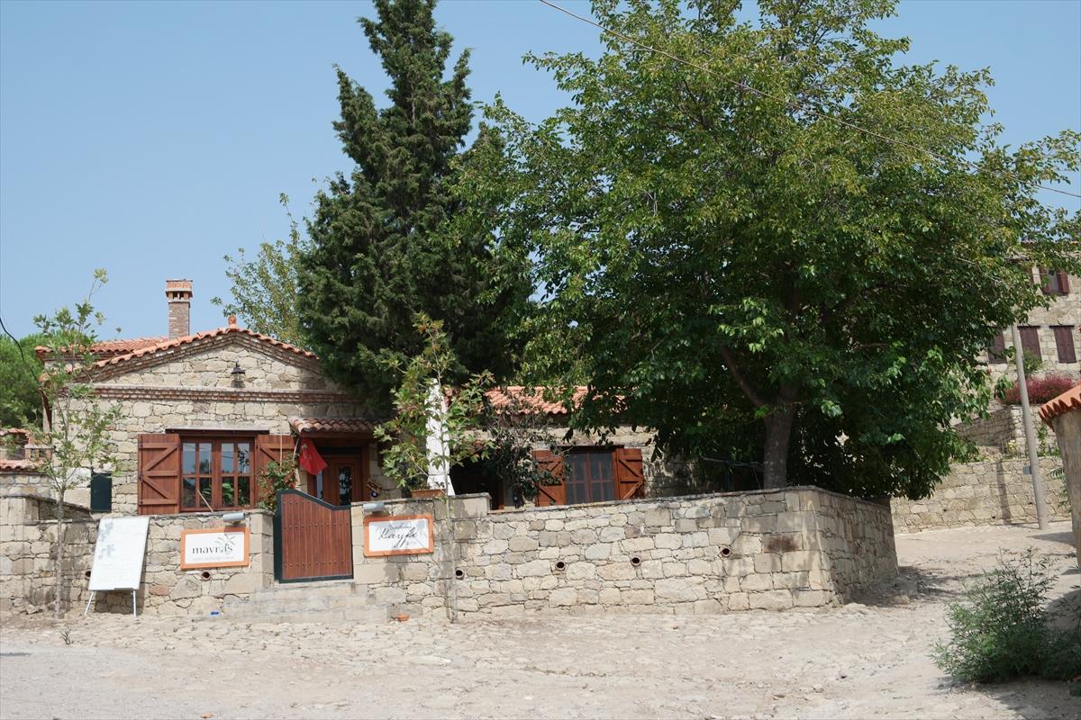 Kazdağları'nda kentlilerin yaşadığı köy