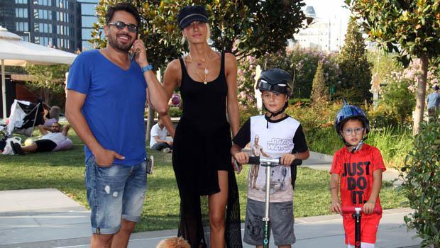 Çağla Şıkel ve Emre Altuğ alışverişte