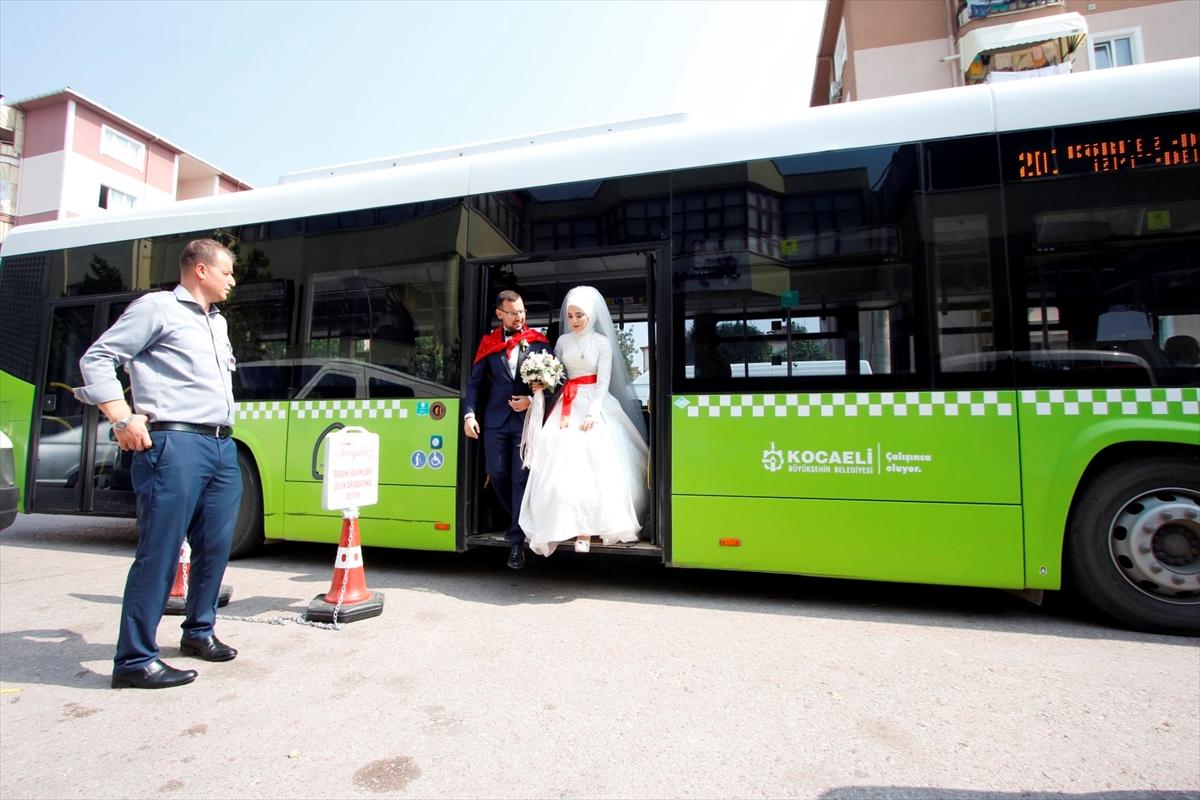 Tanıştıkları otobüs gelin arabaları oldu