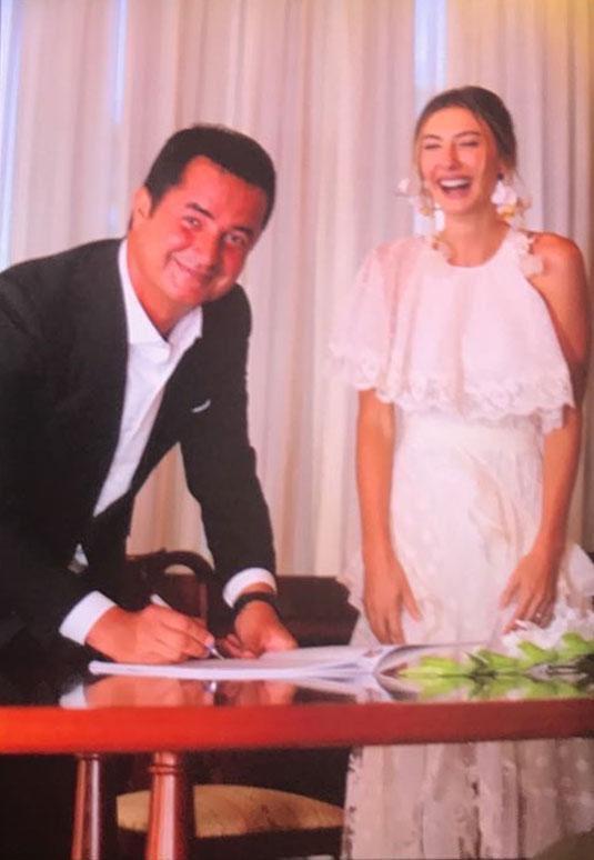 Şeyma Subaşı'nın evlilik partisinden görüntüler