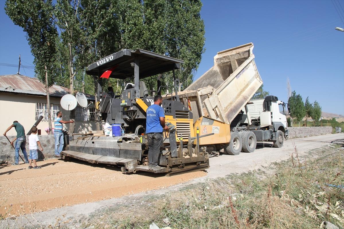 Terörden temizlenen Varto'da belediye çalışıyor