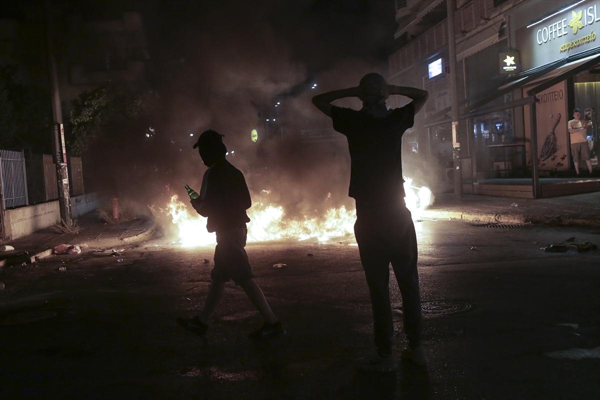 Atina'da göstericilerle polis arasında arbede