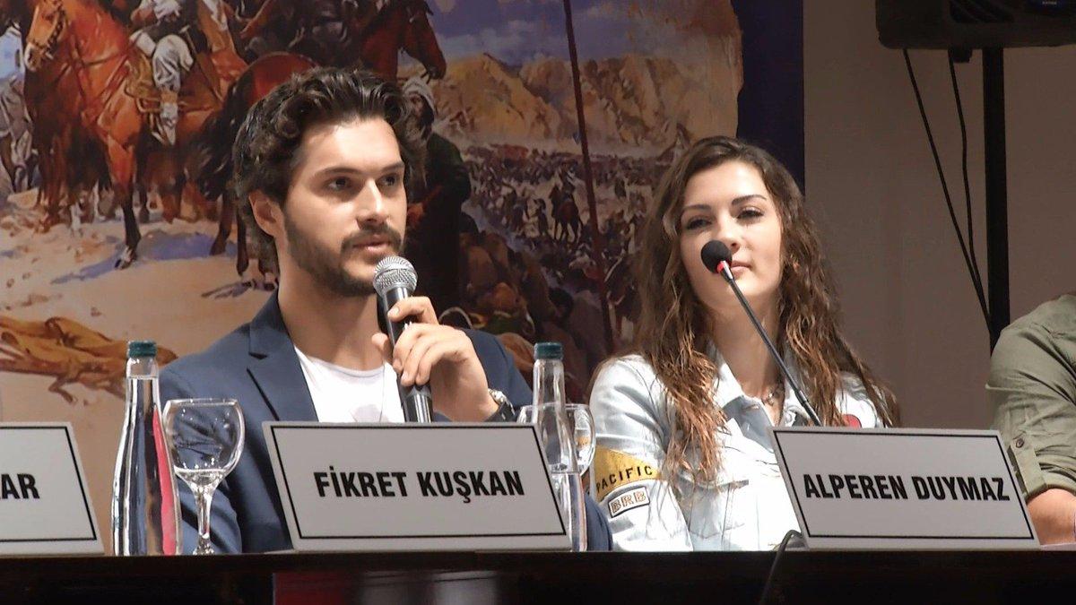 Alperen Duymaz ve Burcu Özberk aşkı