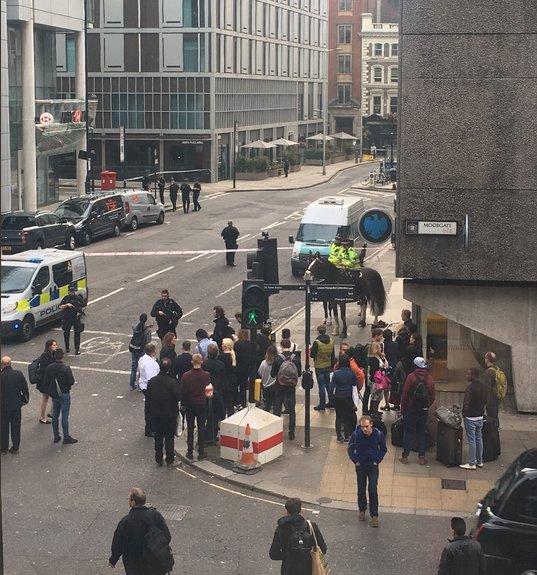 Londra'daki Liverpool Caddesi tahliye edildi