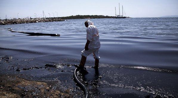 Yunanistan'da mazot kaçakçılarına gözaltı