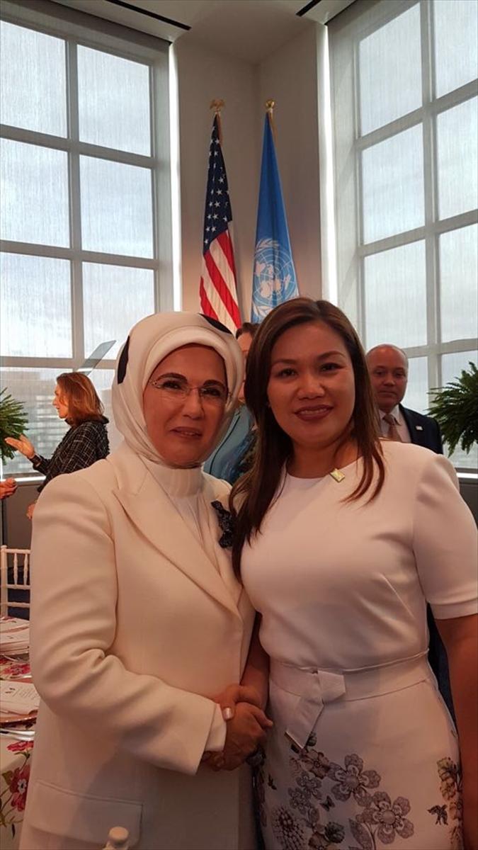 Melania Trump, Emine Erdoğan'ı yemeğe davet etti