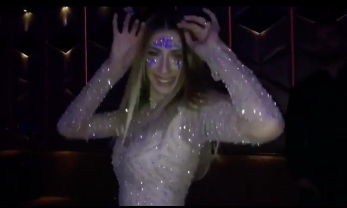 Şeyma Subaşı'nın düğün dansı