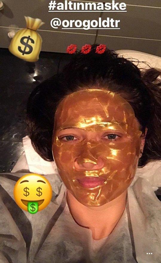 Nurgül Yeşilçay bakıma girdi