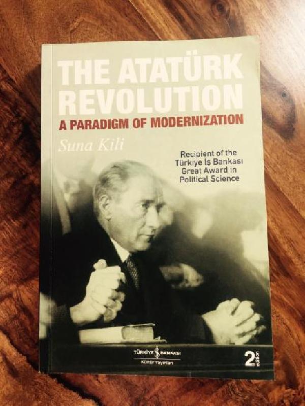 Che Guevara'nın kızına hediye Atatürk Devrimi kitabı