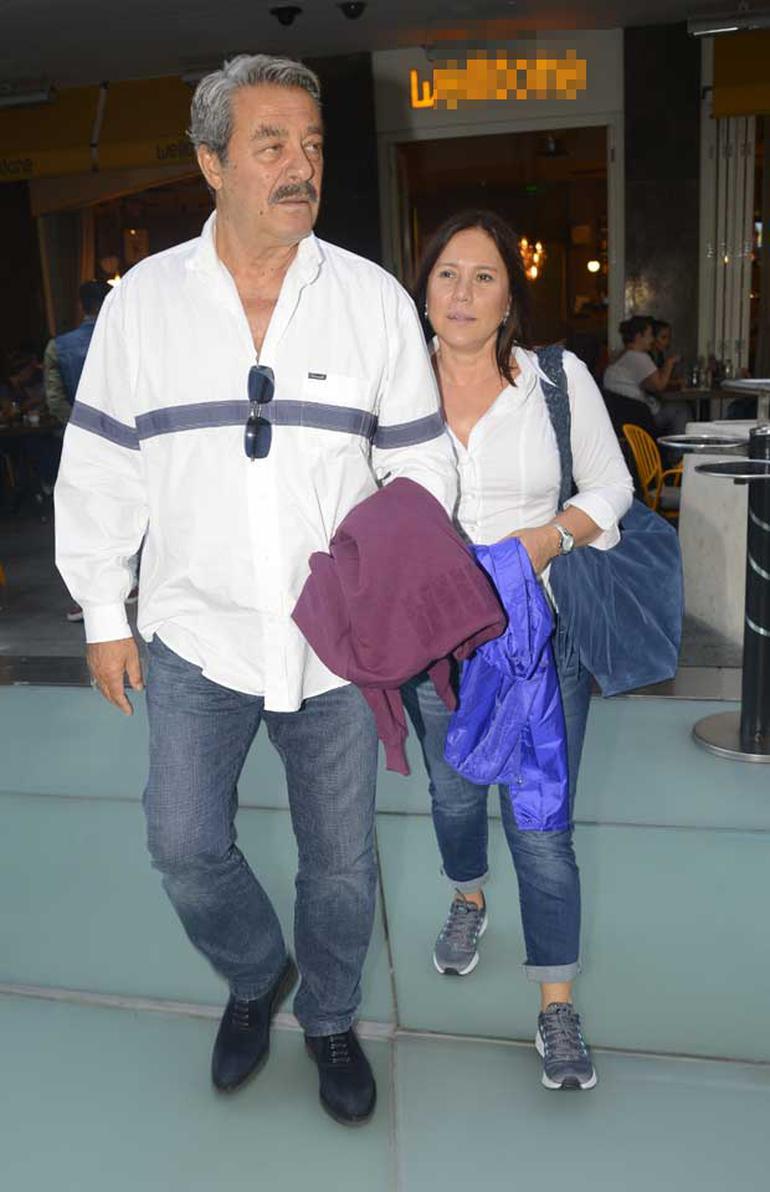 Kadir İnanır sevgilisiyle sinemaya gitti