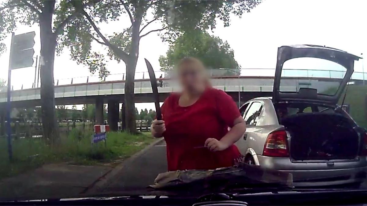 Trafikte pala çekti