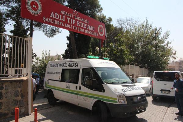 Miras yüzünden annesini öldürdü