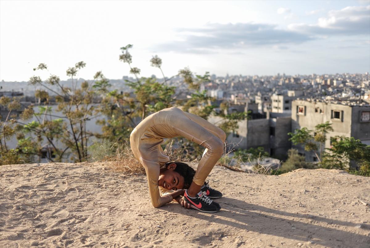 Gazzeli çocuk, esnekliğiyle Guinness'e aday