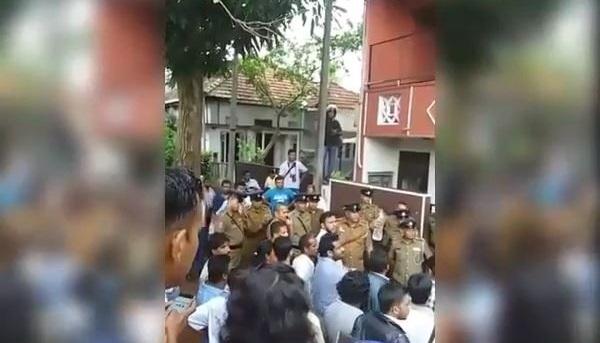 Sri Lankalı Budistler Arakan Müslümanlarına saldırdı