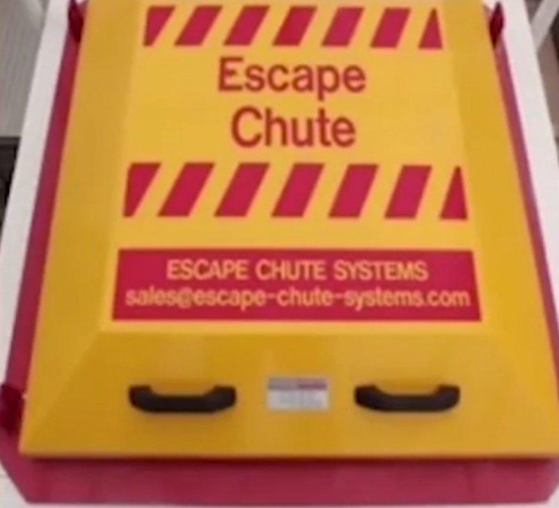 İngiltere'de yangın tahliye tüpü yapıldı