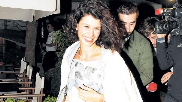 Beren Saat proje beğenmiyor