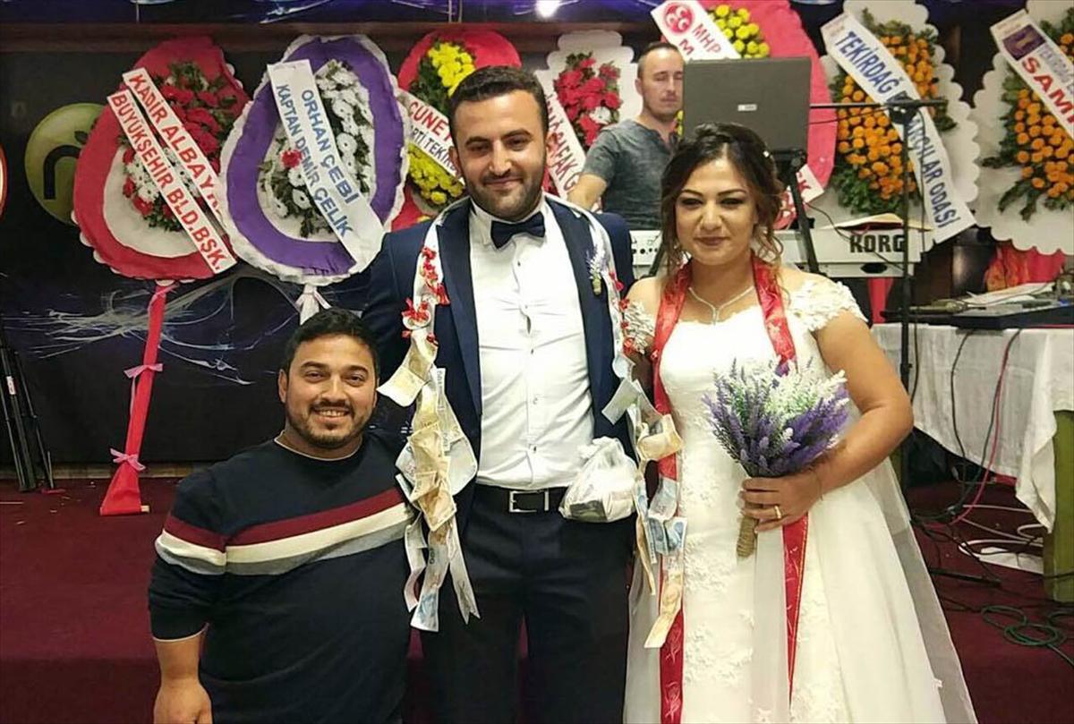 Düğünde takı yerine 'kokoreç' taktı