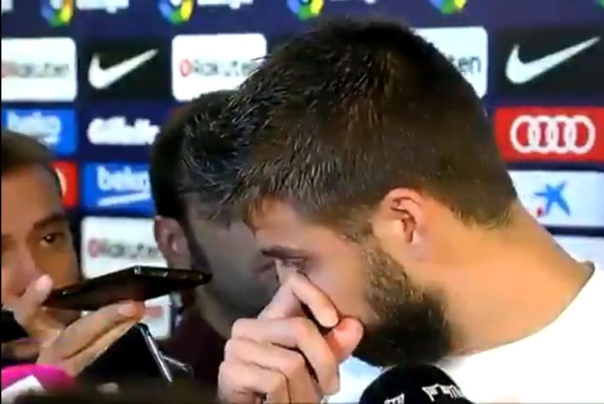 Barcelonalı yıldız Pique gözyaşlarını tutamadı